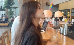 午夜香吻高清视频在线看